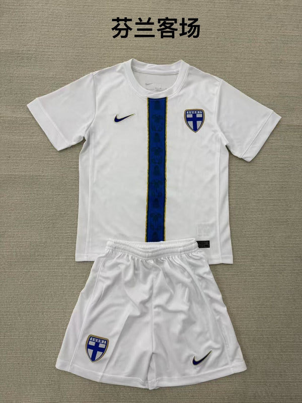 Finlandia Visitante 25-26 Niños