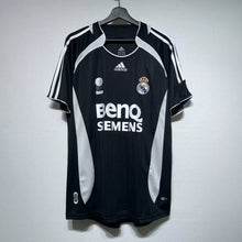 Camiseta Real Madrid Visitante 06-07 frontal