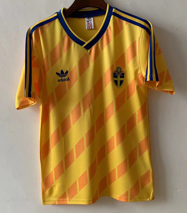 Camiseta Suecia Local 1990 Retro frontal