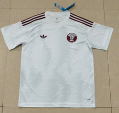 Camiseta Qatar Visitante Mundial 2026 frontal