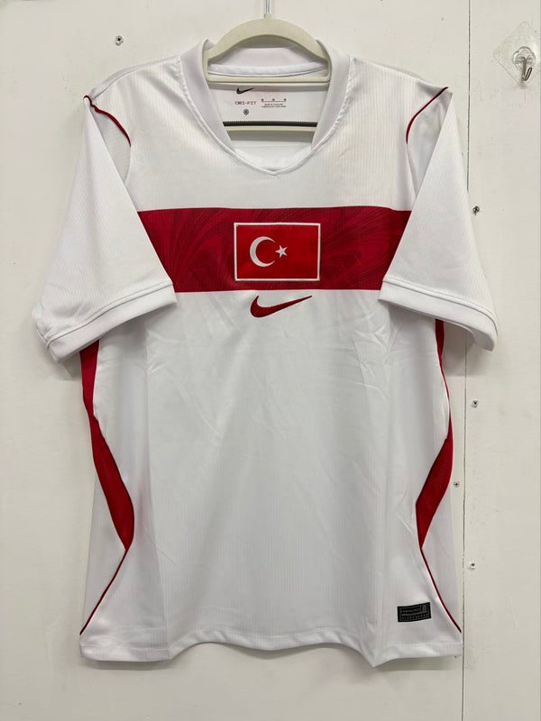 Camiseta Turquía Visitante Mundial 2026 frontal
