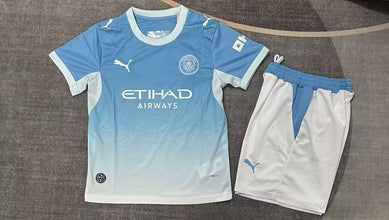 Manchester City Local 26-27 Niño