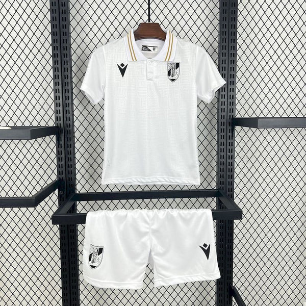 Vitoria de Guimarães Local Niños 24-25