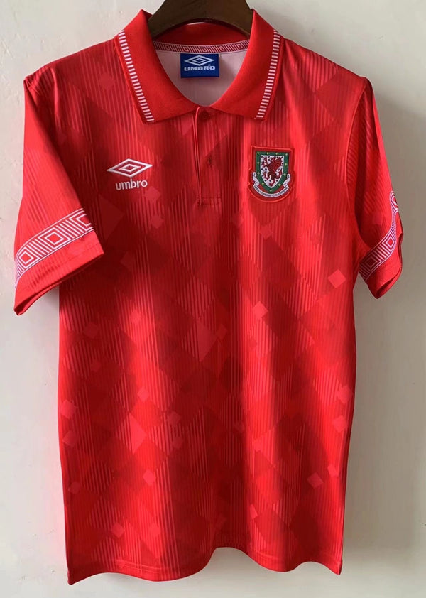 Camiseta Gales Local 1991 Retro frontal
