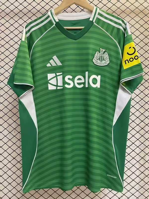 Newcastle Visitante 25-26