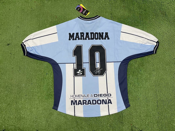 Camiseta Argentina Maradona Conmemorativa 01-02 trasera