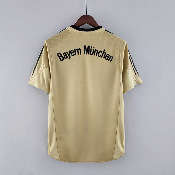 Camiseta Bayern de Munich Visitante 04-05 trasera
