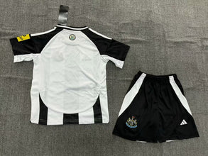 Newcastle Utd Local 24-25 Niños