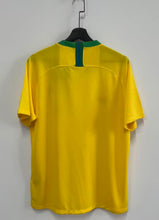 Camiseta Brasil Local 18-19 trasera
