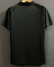 Camiseta PSG Especial negra y dorada 25-26 trasera