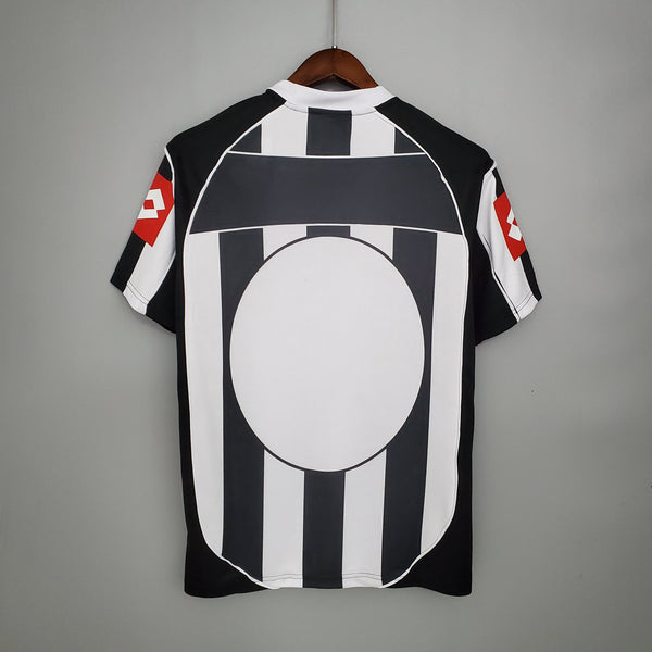 Camiseta Juventus Local 02-03 trasera