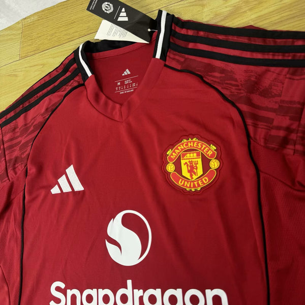 Manchester United Local 25-26